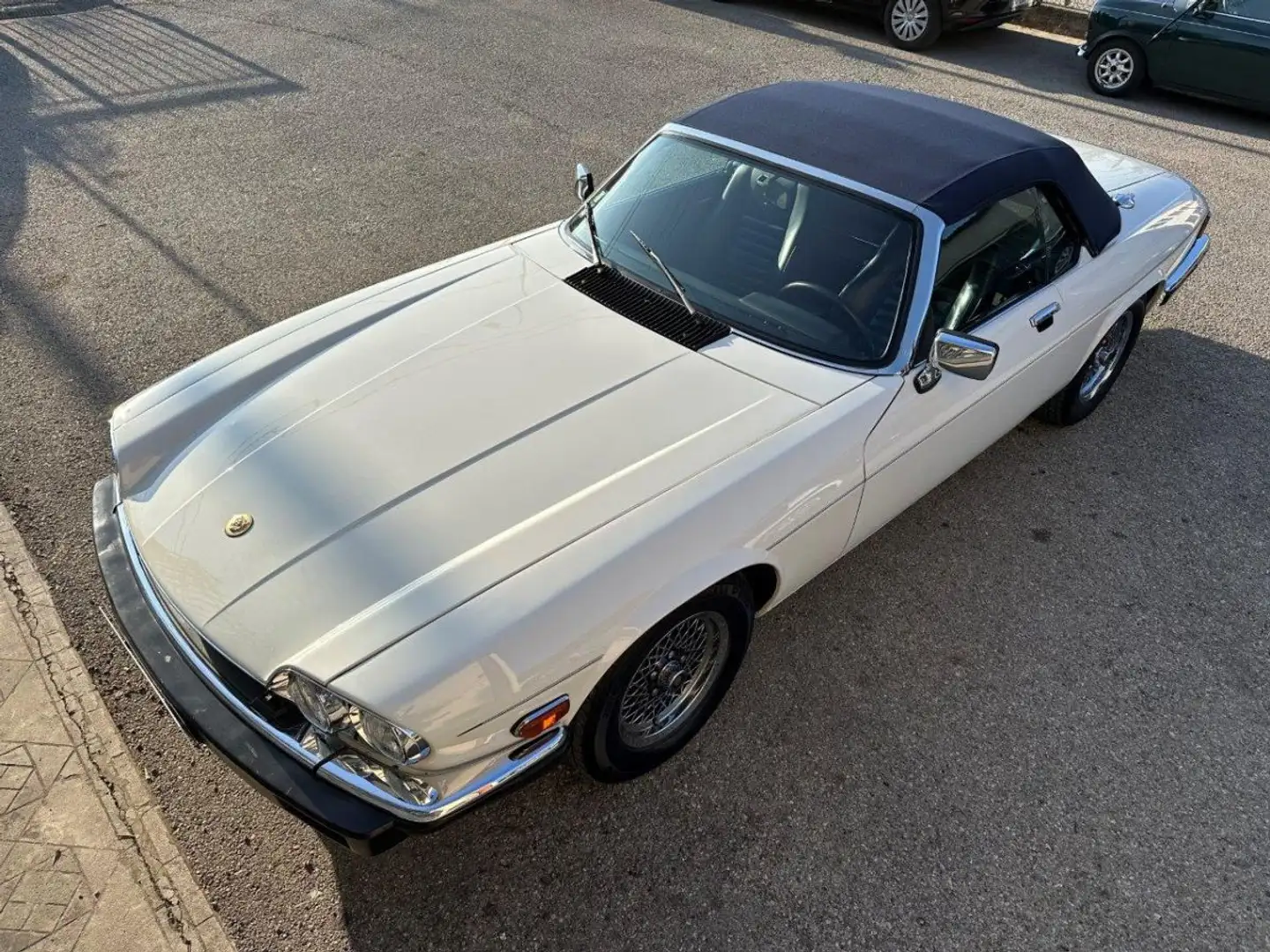 Jaguar XJS 5.3 V12 Бежевий - 1