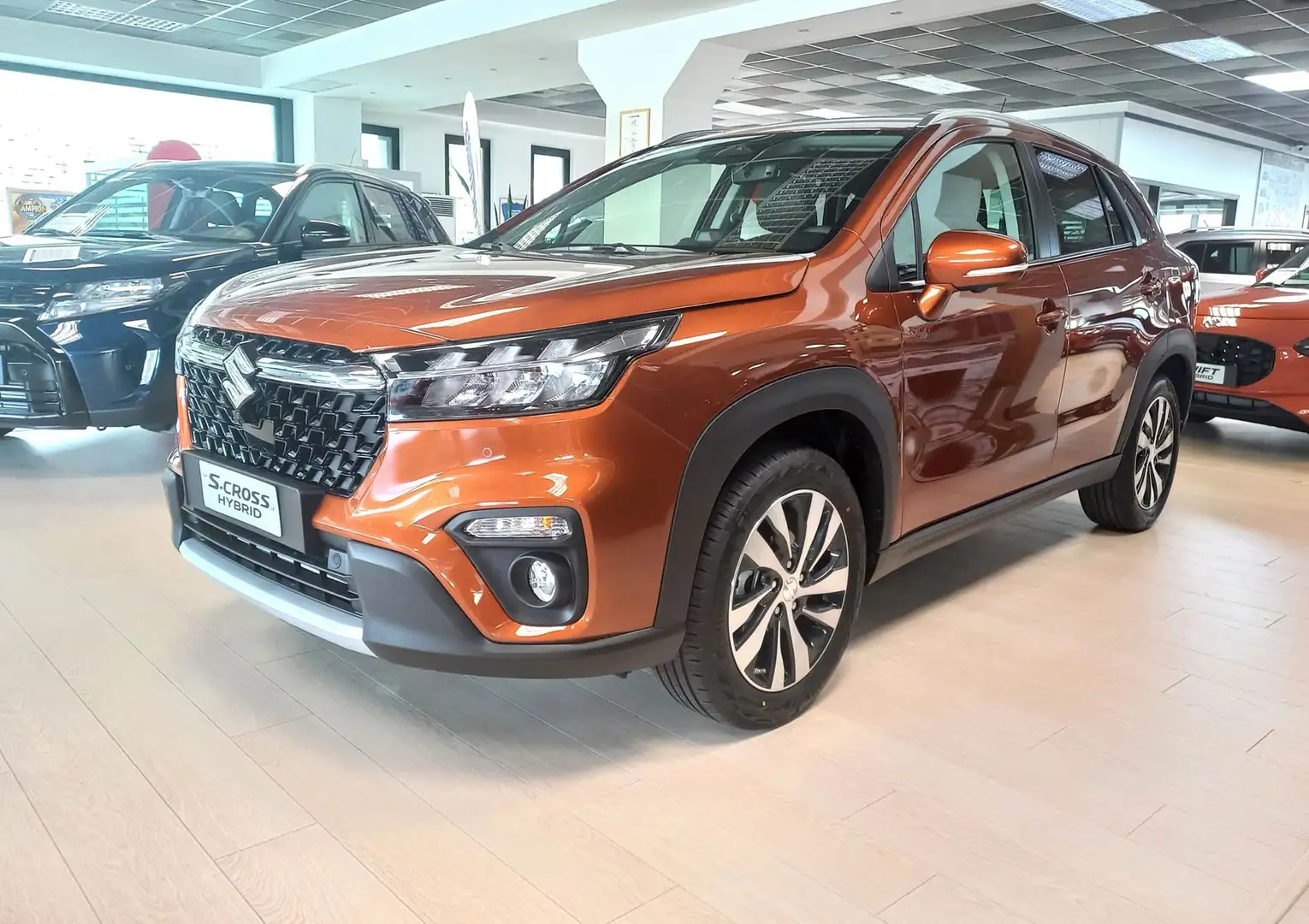 Suzuki S-Cross 1.4 Hybrid Top+ KM 0 Arancione - 1