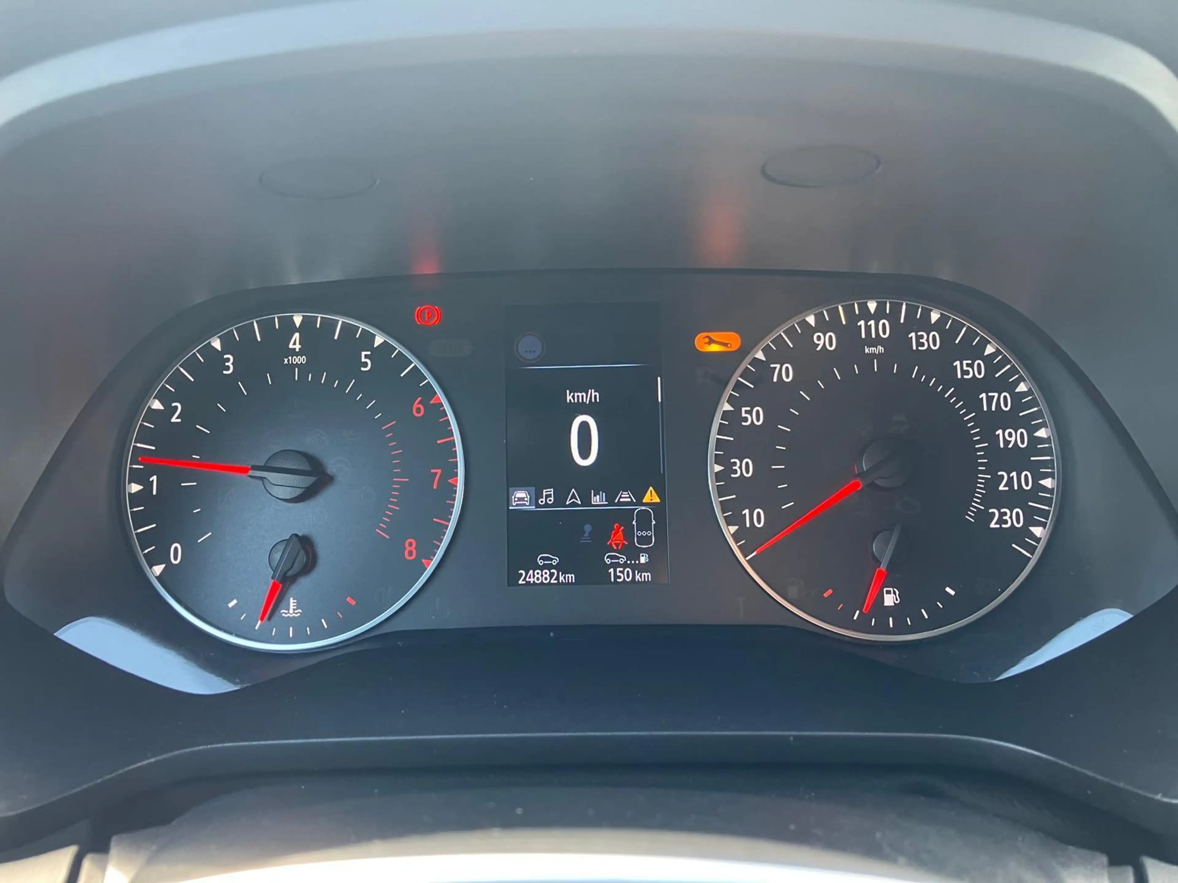 Renault Captur 90PS Klima Tempomat PDC LED DAB+ — photo 15