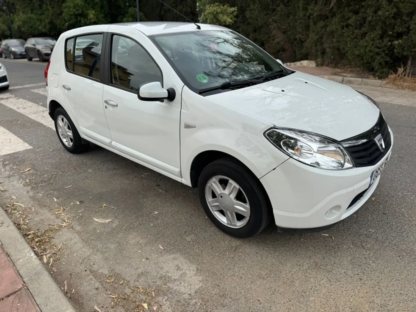 Dacia Sandero 1.2 Ambiance Bianco - 1