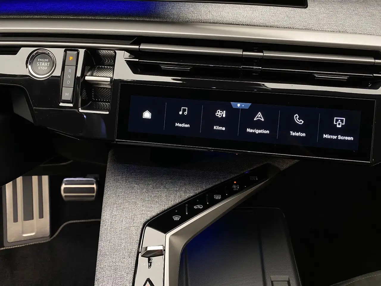 Peugeot 3008 HYBRID 145 e-DSC6 GT ACC LED Winterpaket, миниатюра 15