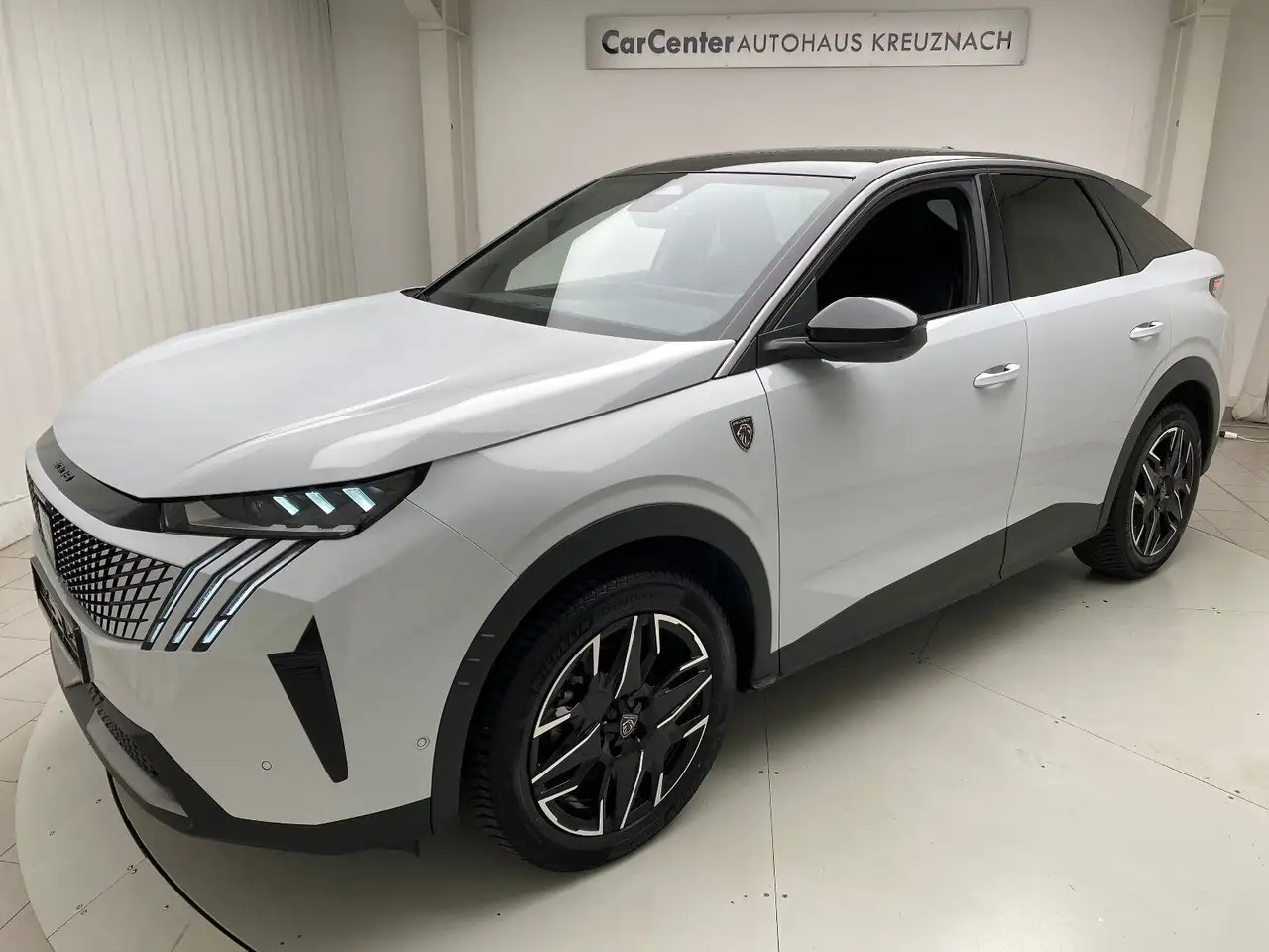 Peugeot 3008 HYBRID 145 e-DSC6 GT ACC LED Winterpaket, миниатюра 3