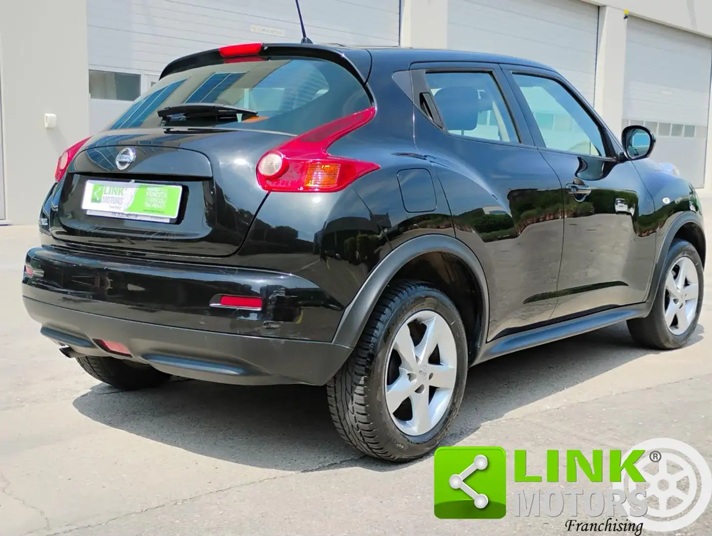 Nissan Juke 1.6 94 CV Visia Nero - 1