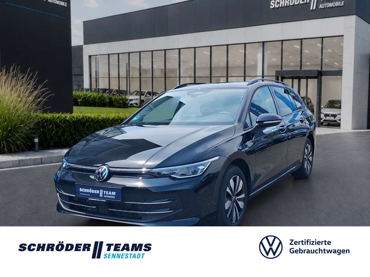 Volkswagen Golf — Volkswagen Golf VIII Variant 1.5 l eTSI DSG Life AHK ACC SHZ Am...