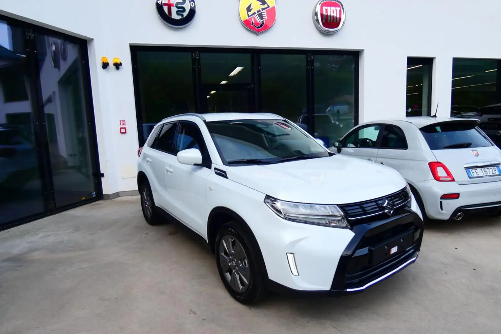 Suzuki Vitara 1.4 Hybrid 4WD AllGrip Cool Bianco - 1
