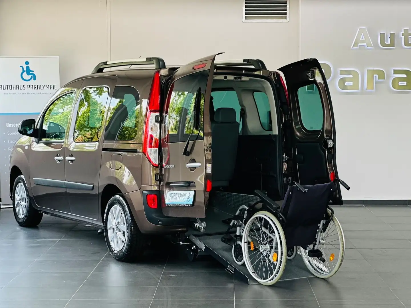 Renault Kangoo Limited 1.2 Behindertengerecht-Rampe Marrón - 1
