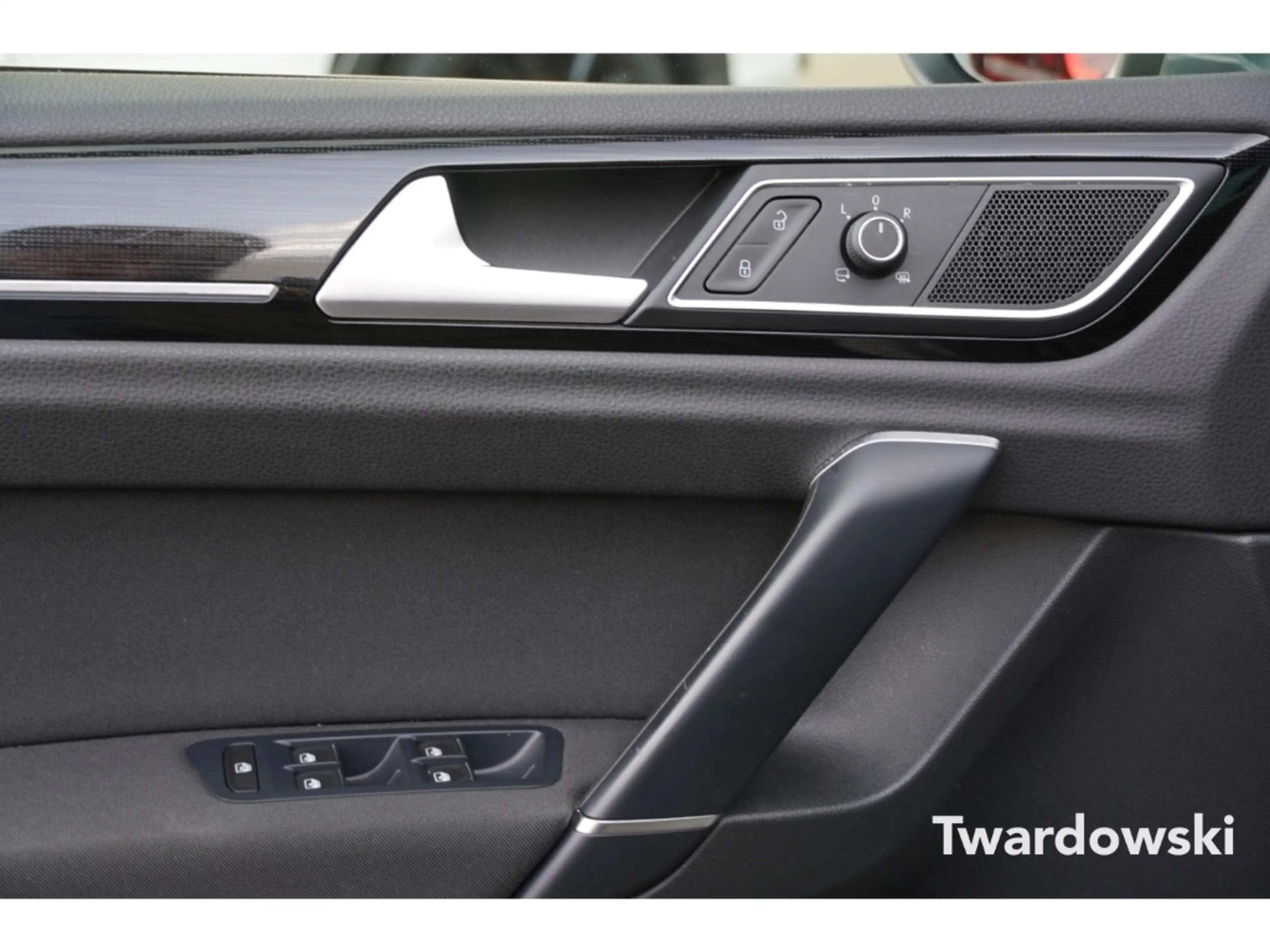 Volkswagen Golf Sportsvan Highline PANO Kamera ACC LED KeyLess — photo 8