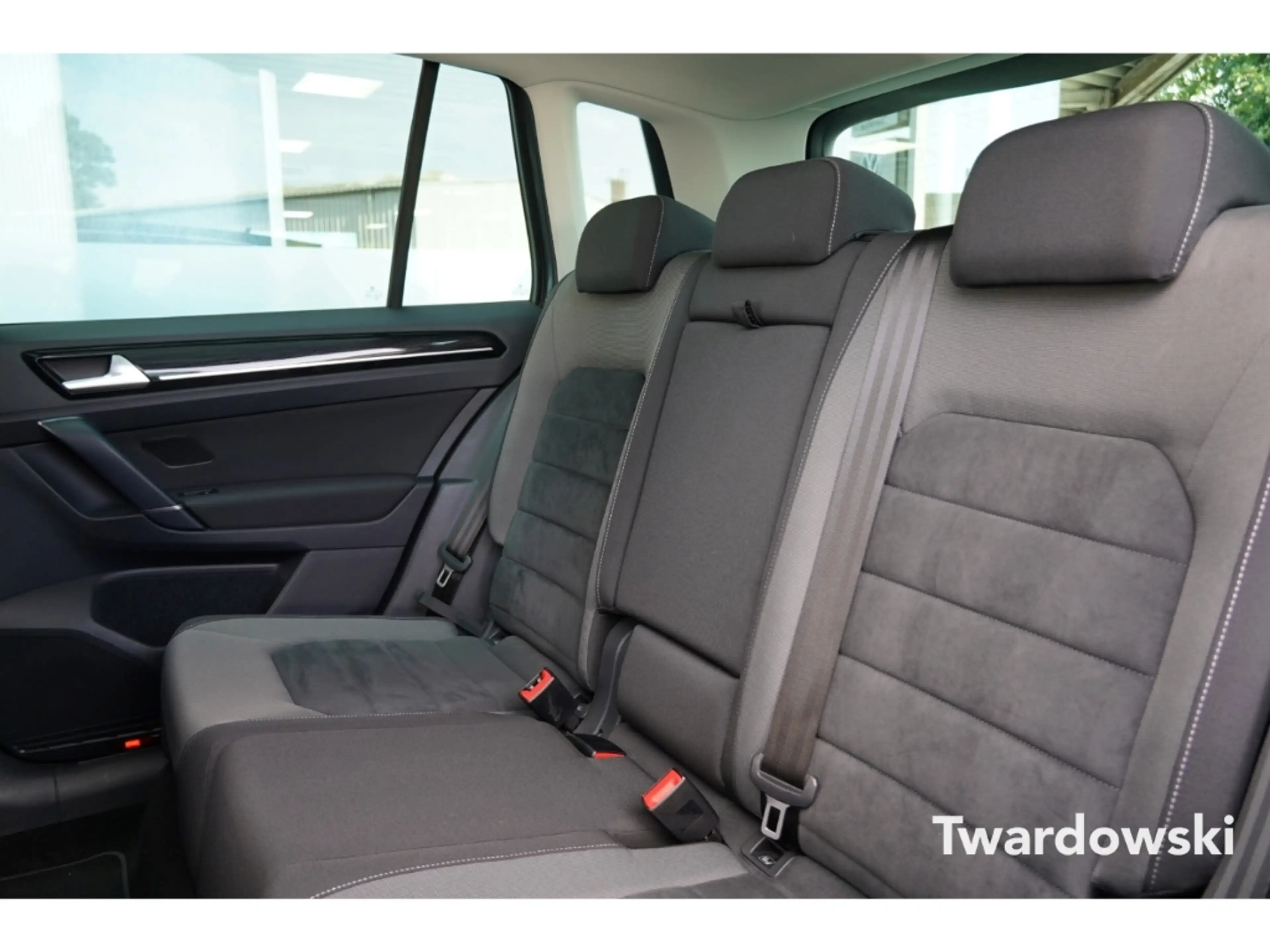 Volkswagen Golf Sportsvan Highline PANO Kamera ACC LED KeyLess — photo 13