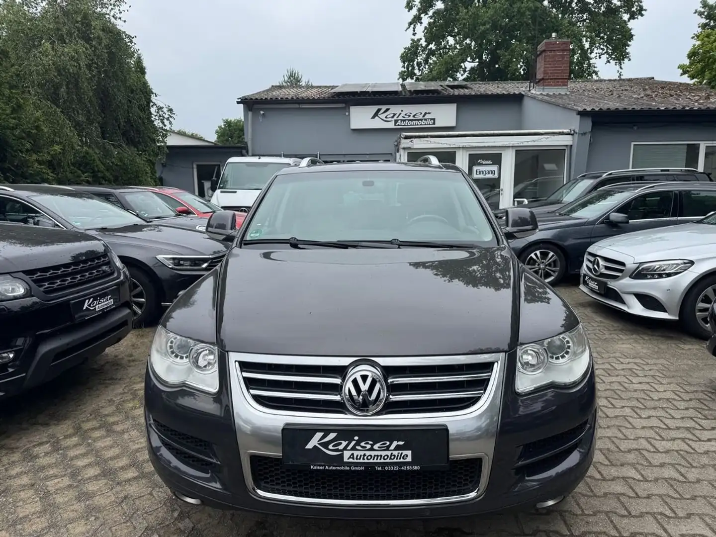 Volkswagen Touareg V6 TDI Sondermodell-AHK-Leder-Navi-PDC v.h. Grau - 2