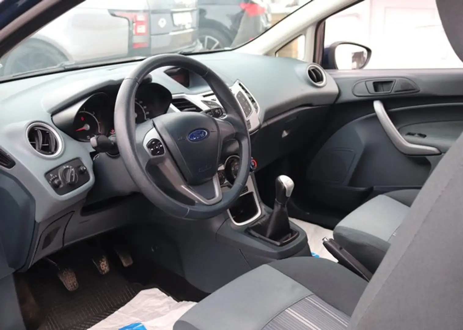 Ford Fiesta 1.25 5-Sitze*Klima*Servo*60Ps*Tüv02.26 Blauw - 2