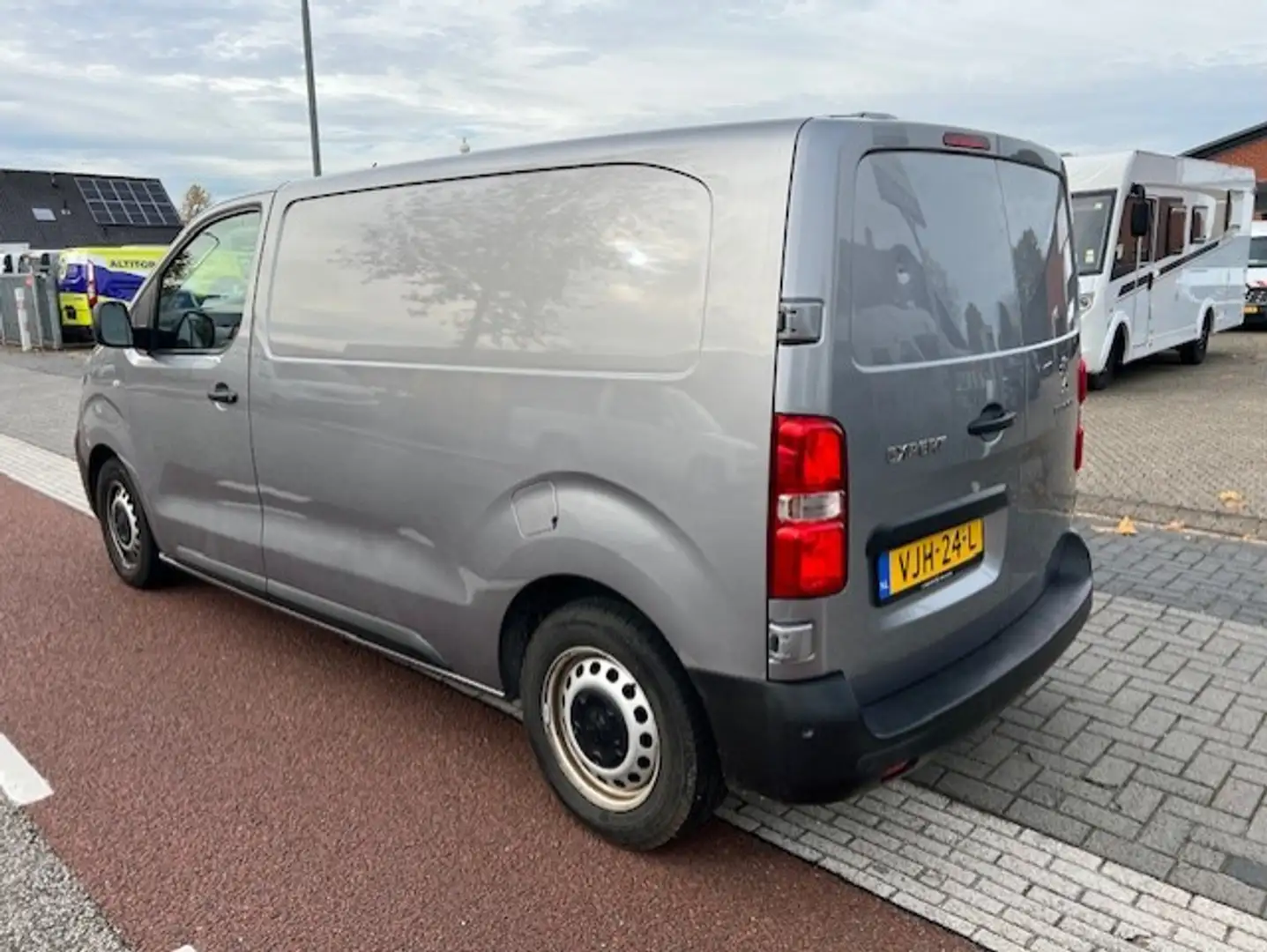 Peugeot Expert 1.5 BlueHDI 75KW Premium AIRCO KLIMA NAVI CAMERA E Grau - 2