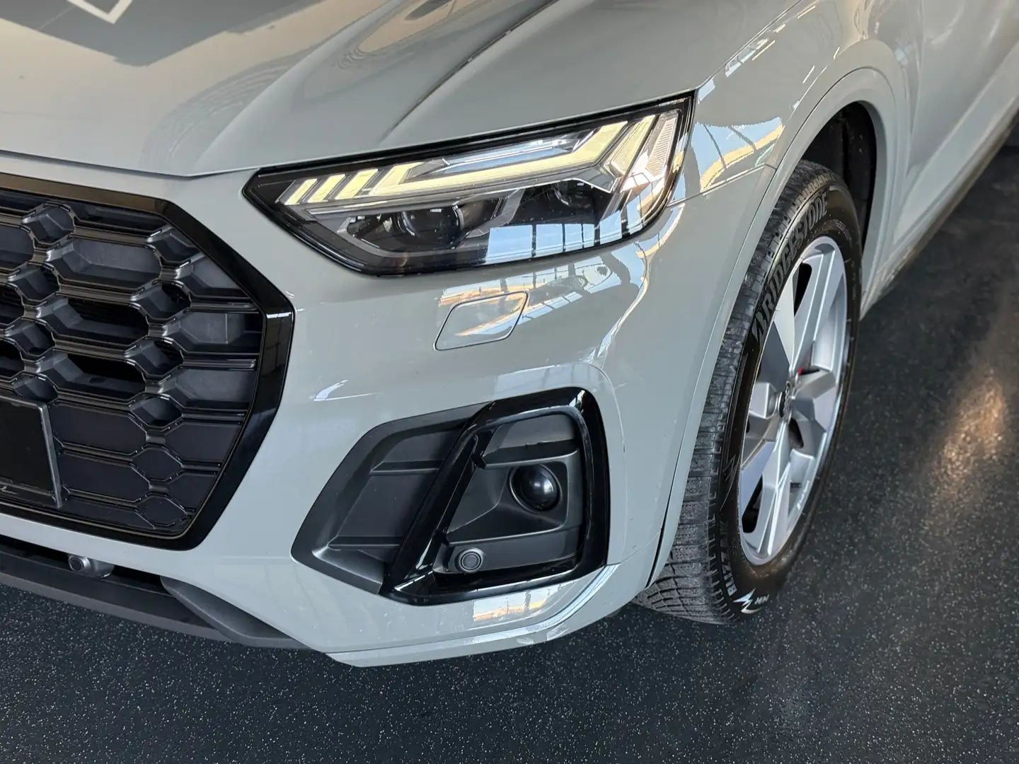Audi Q5 40 TDI quattro S line Top Ausstattung Mwst.Leasing Grau - 2