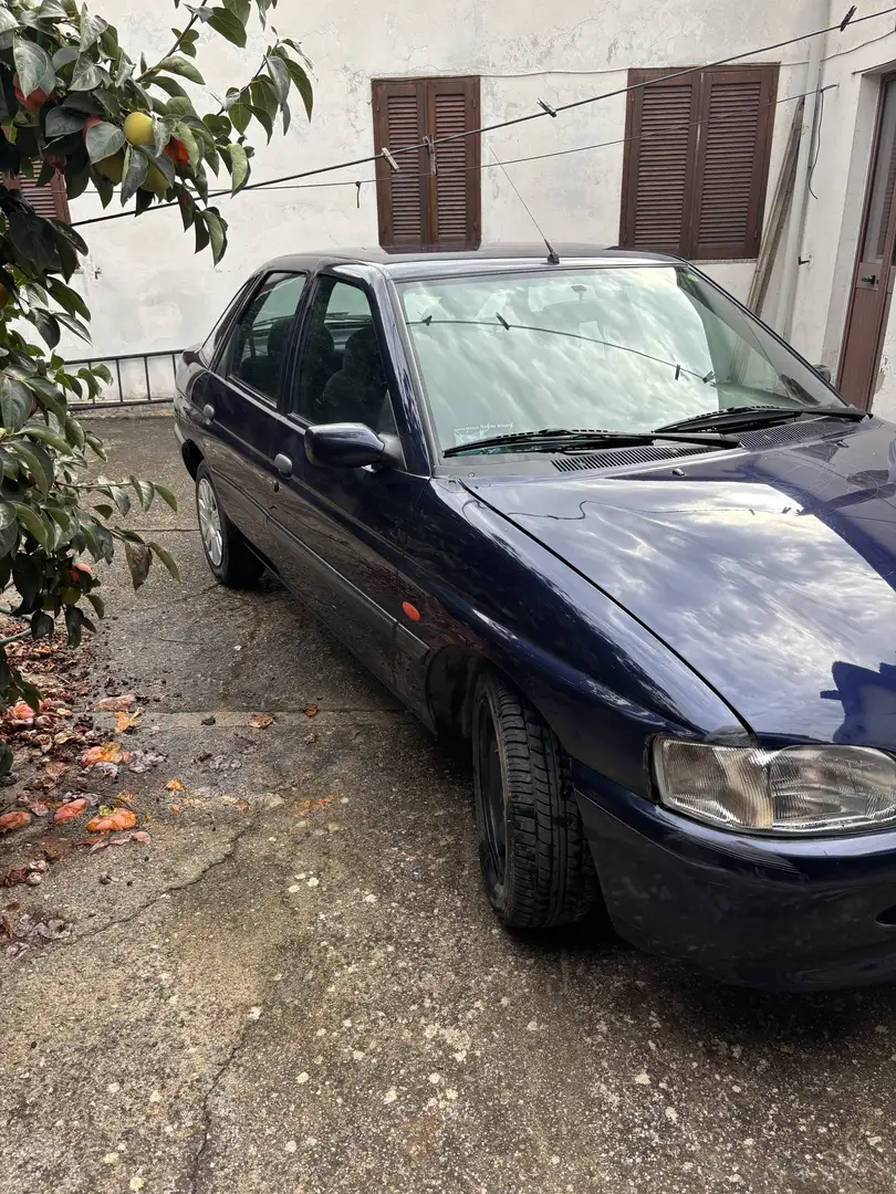 Ford Escort 5p 1.6i 16v Boston Srs - 2