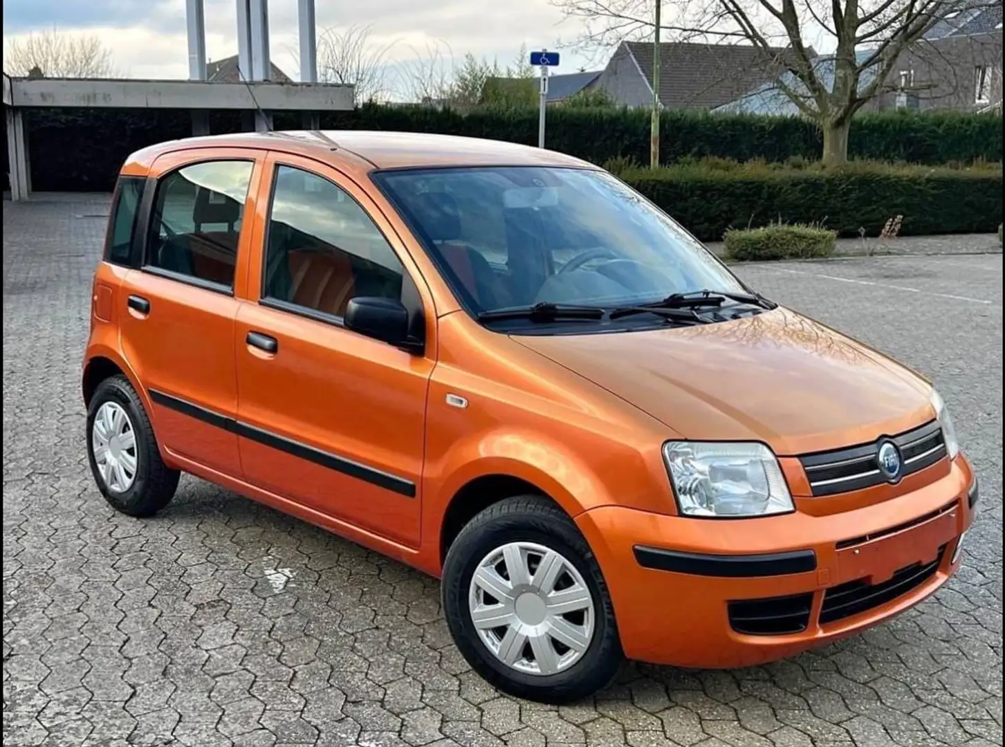 Fiat Panda 1.2i 8v Emotion Orange - 1