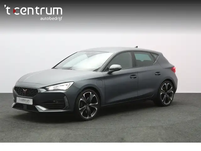 CUPRA Leon 1.4 e-Hybrid VZ 245 PK Performance, Matte Grijs, W