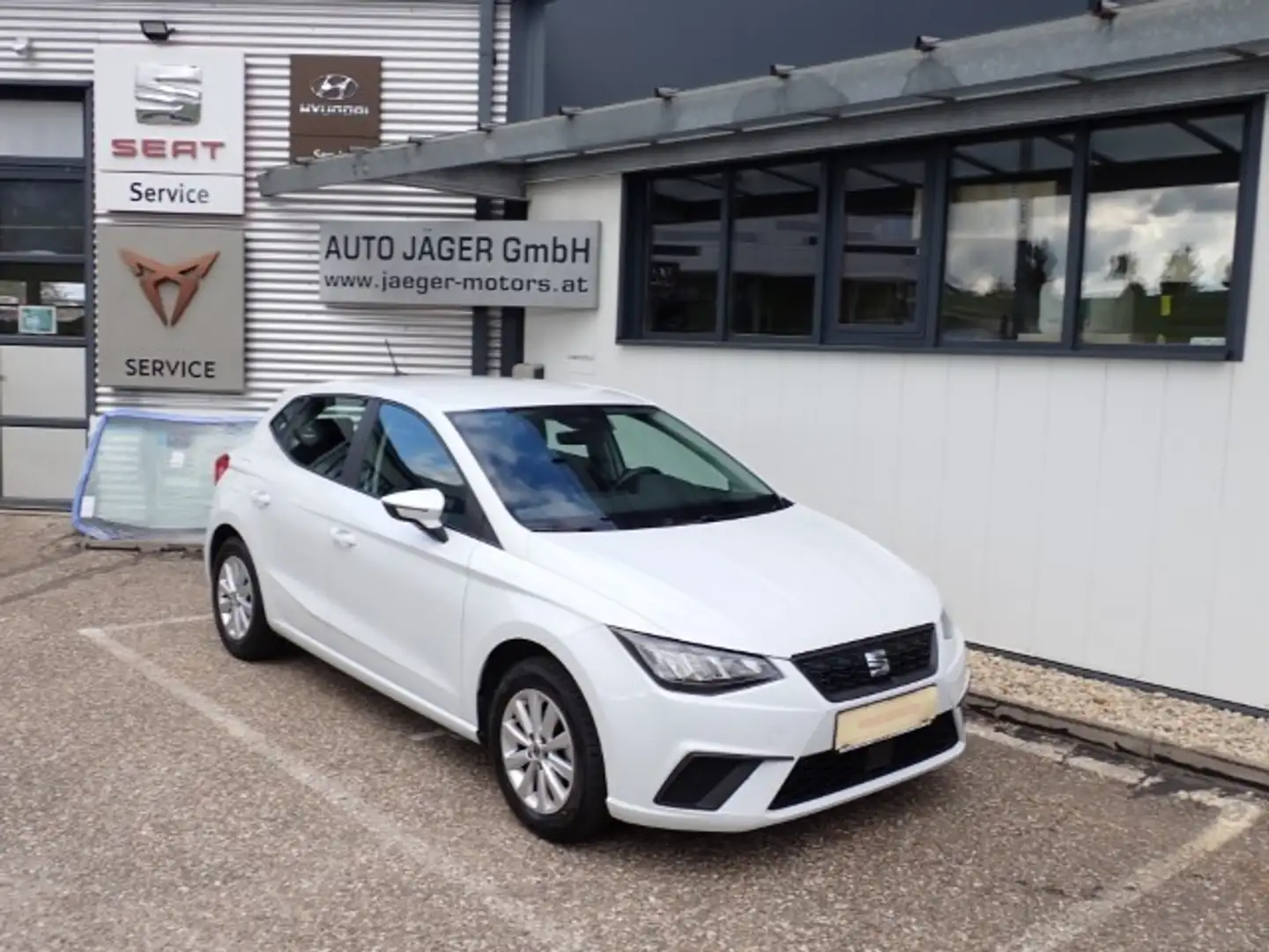 SEAT Ibiza 1,0 EcoTSI Style Weiß - 1