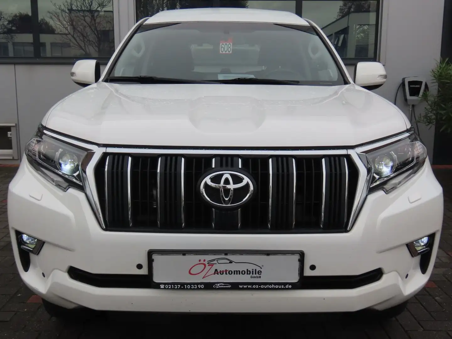 Toyota Land Cruiser 2.8 D-4D Automatik Blanc - 2