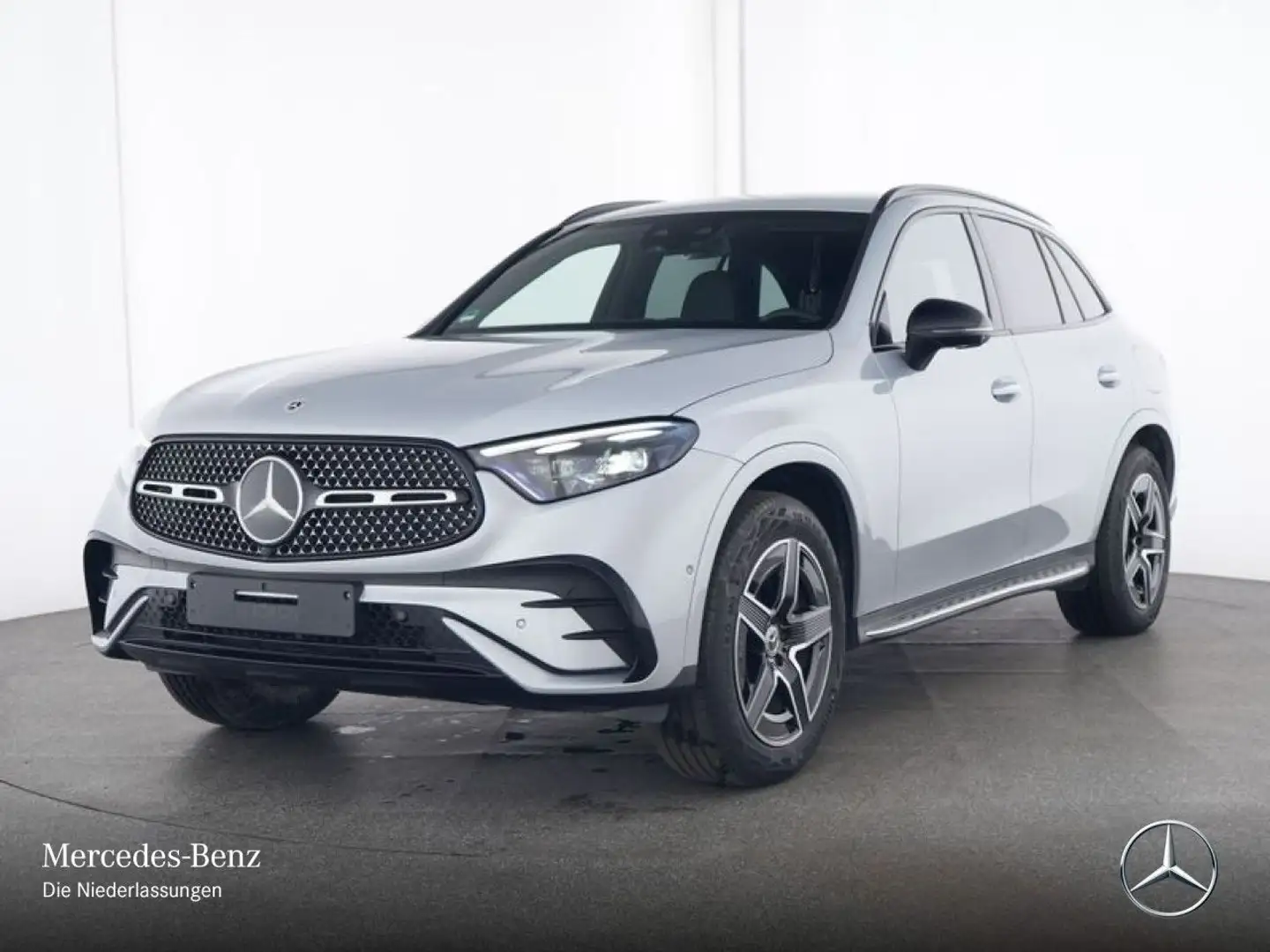 Mercedes-Benz GLC 300 e 4M AMG+NIGHT+360+AHK+SITZKLIMA+KEYLESS Silber - 2
