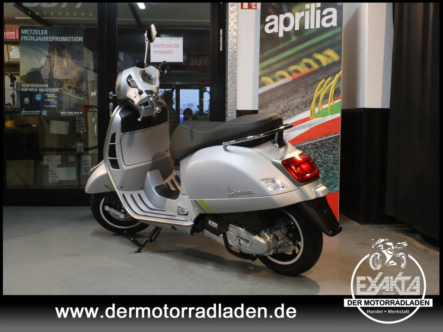 Vespa 125 Super GTS 125 SUPER TECH ENTUSIAST / VERSAND BUNDESW. Grau - 2