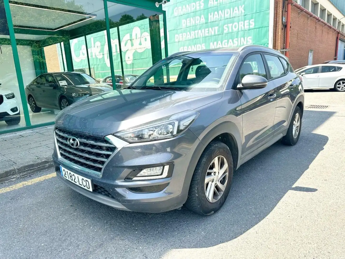 Hyundai TUCSON 1.6CRDI SLE 4x2 Gris - 2