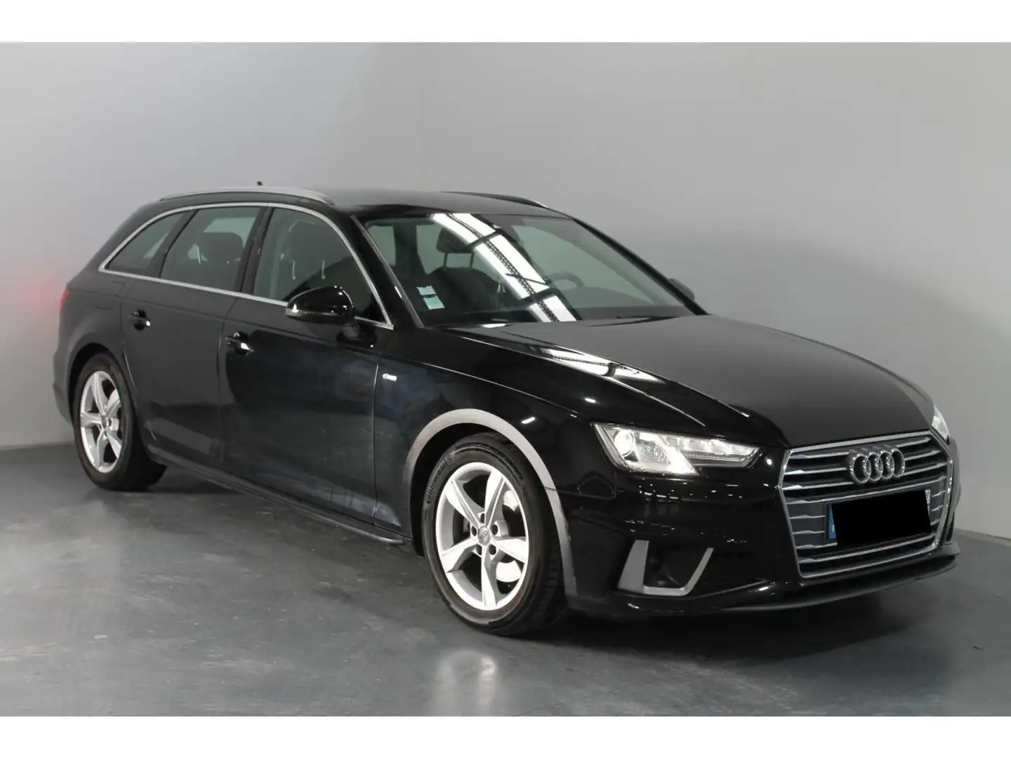 Audi A4 Avant 2.0 35 TDI - 150 - BV S-tronic BREAK PHASE 2 Gris - 1