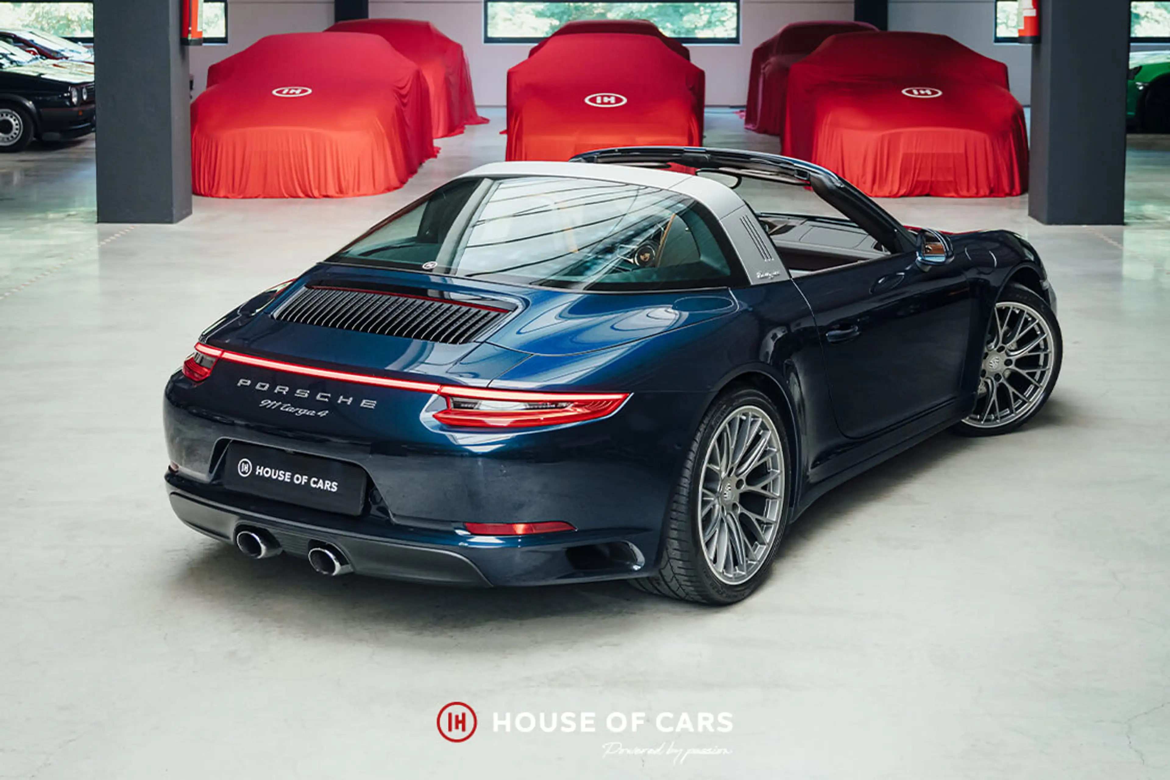 Porsche 911 991.2 TARGA 4 PDK 1ST OWNER / PAINT - LOW MILEAGE — photo 6