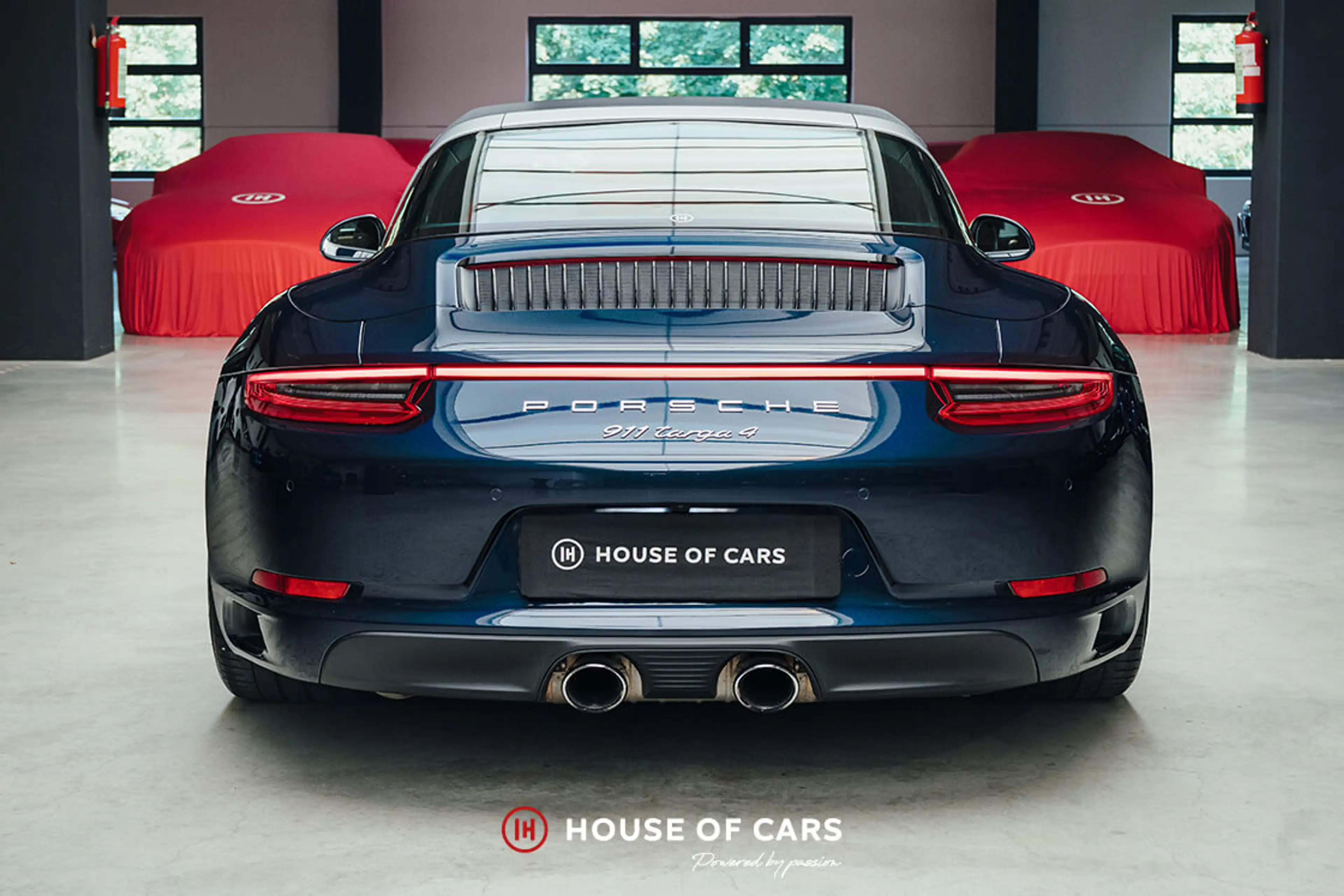 Porsche 911 991.2 TARGA 4 PDK 1ST OWNER / PAINT - LOW MILEAGE — photo 7