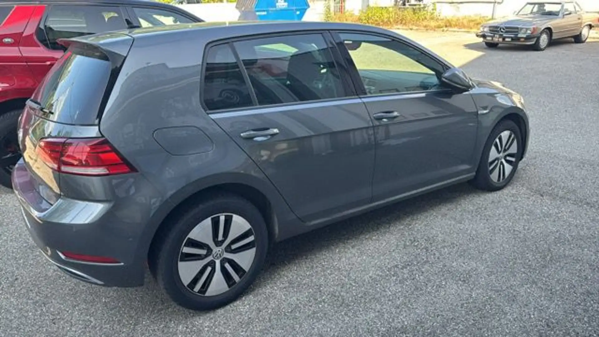 Volkswagen Golf E-GOLF 134 CV Gris - 2