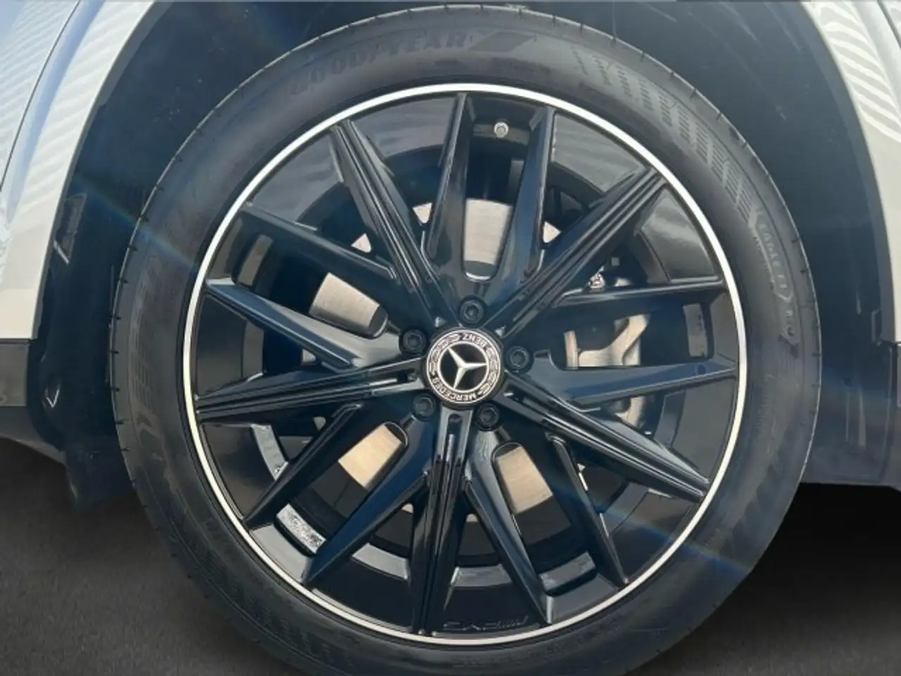 Mercedes-Benz GLB 2026