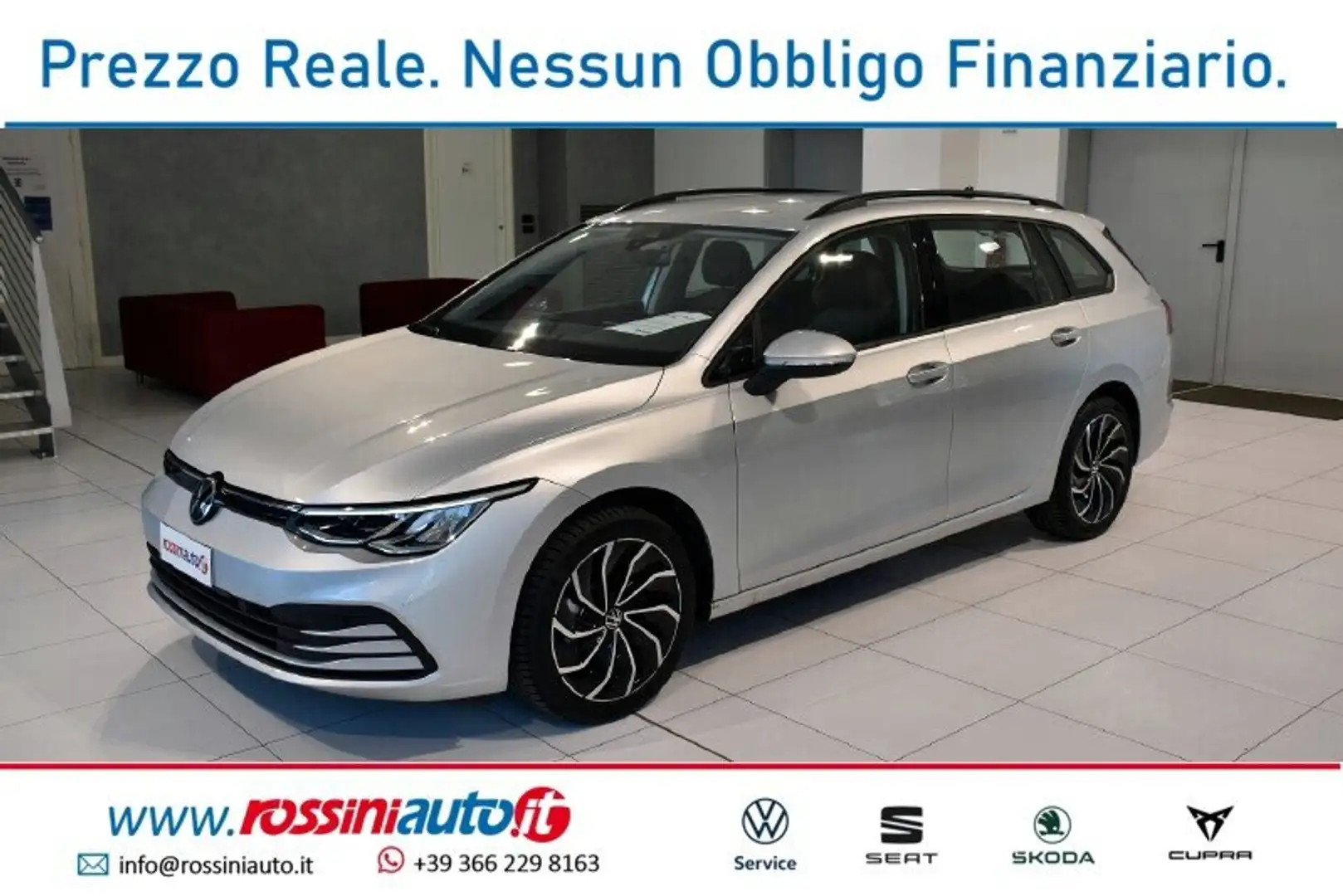 Volkswagen Golf Variant 8 1.0 ETSI 110 CV DSG LIFE + R17 VENTURA BI-COLOR Argento - 1