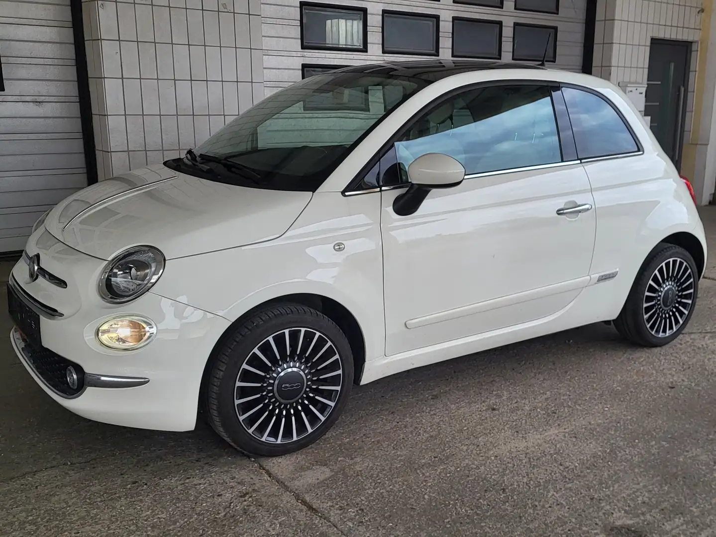 Fiat 500 ECO 1,2 69 Lounge Weiß - 1