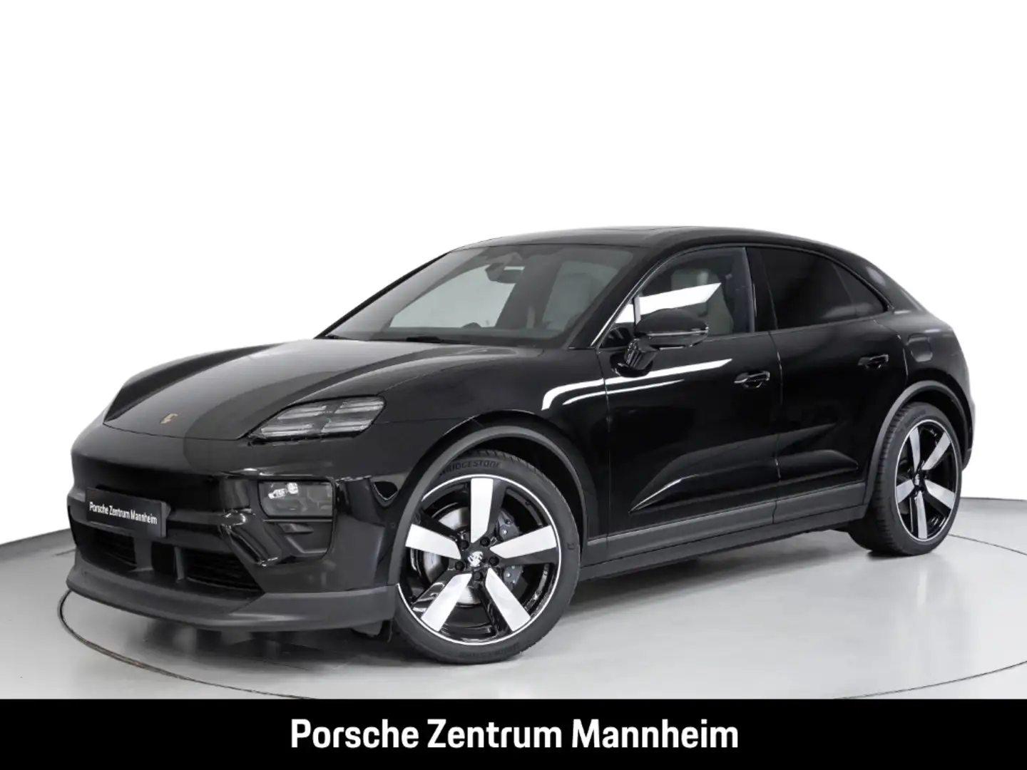 Porsche Macan 4 Schwarz - 1