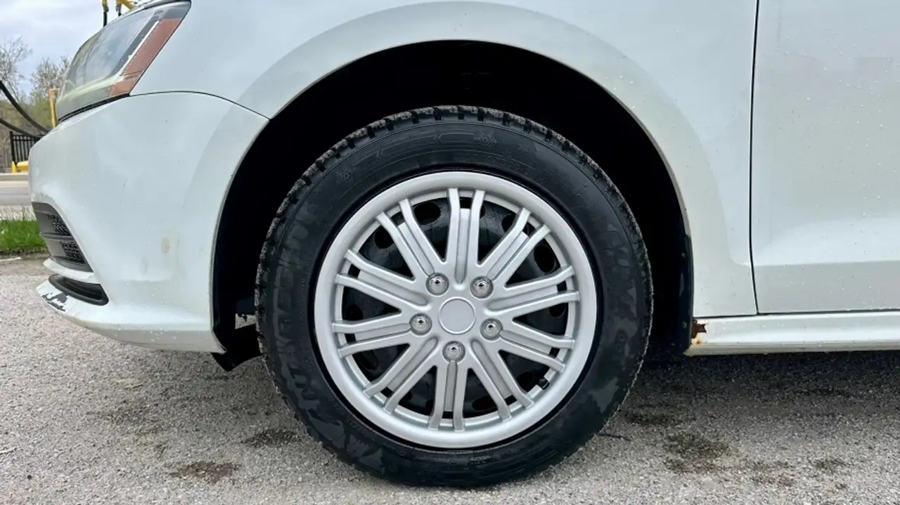 Volkswagen Jetta снимка Volkswagen Jetta