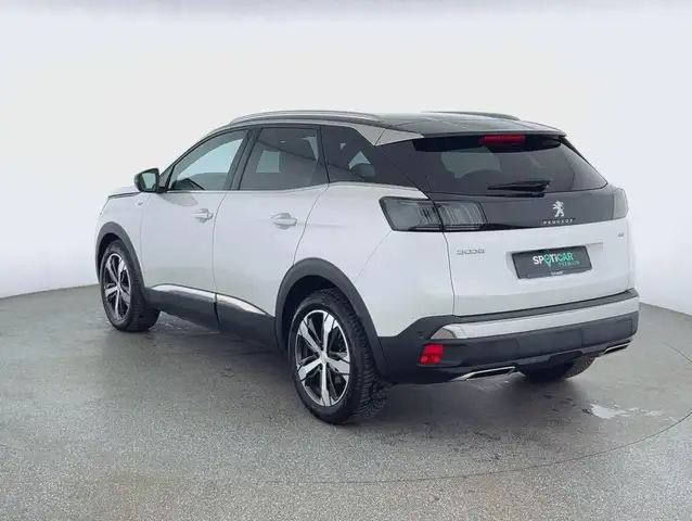 Peugeot 3008 view 5
