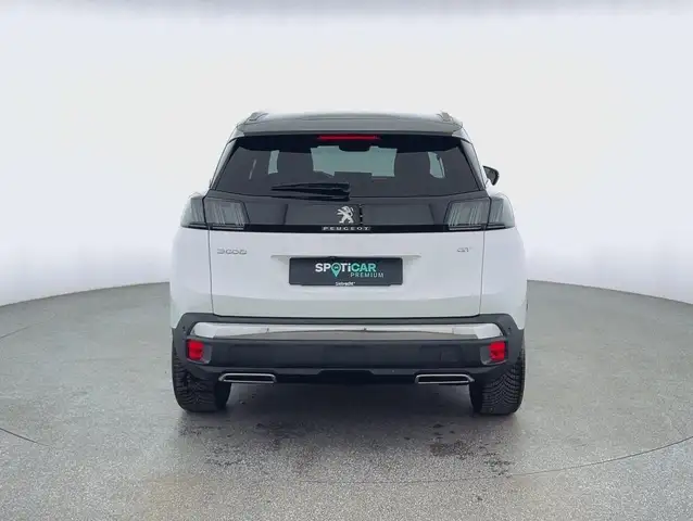 Peugeot 3008 view 4