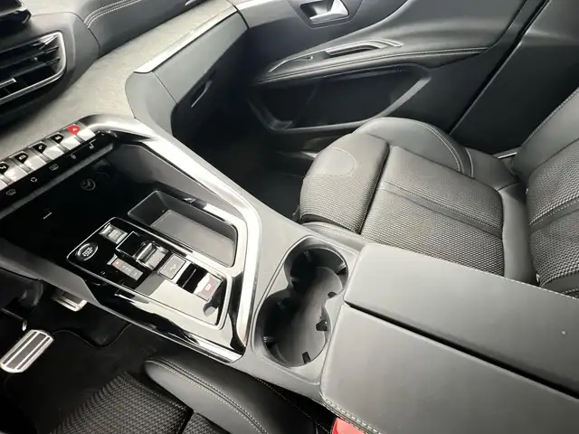 Peugeot 3008 view 14