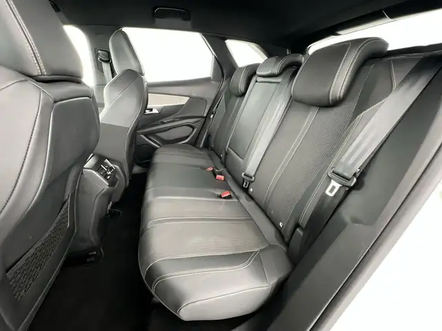 Peugeot 3008 view 8