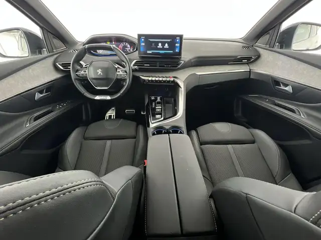 Peugeot 3008 view 6
