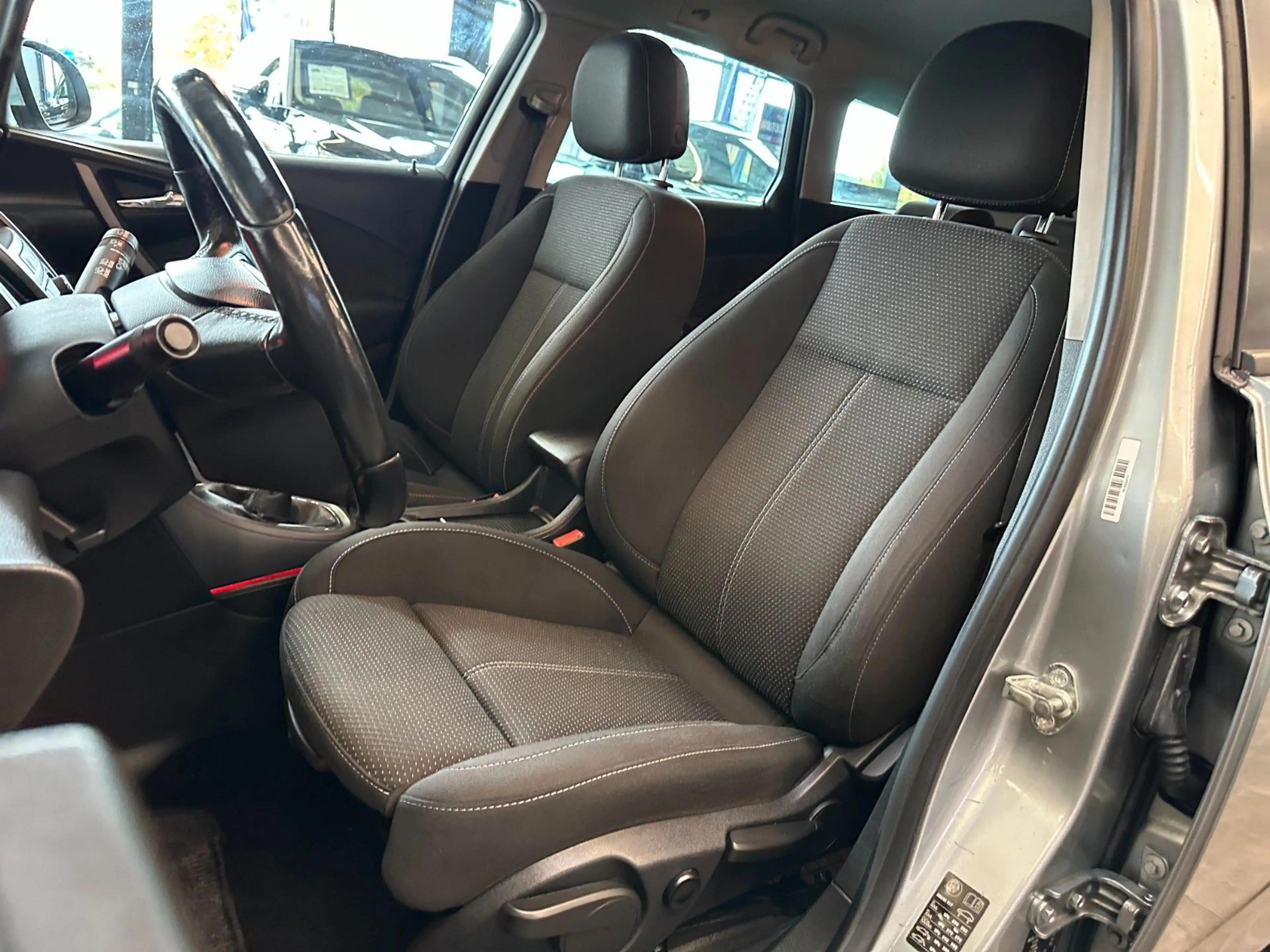 Opel Astra *TÜV 03/28*LKHZ*2-ZONEN*TEMPO*NAVI*PDC* — photo 8