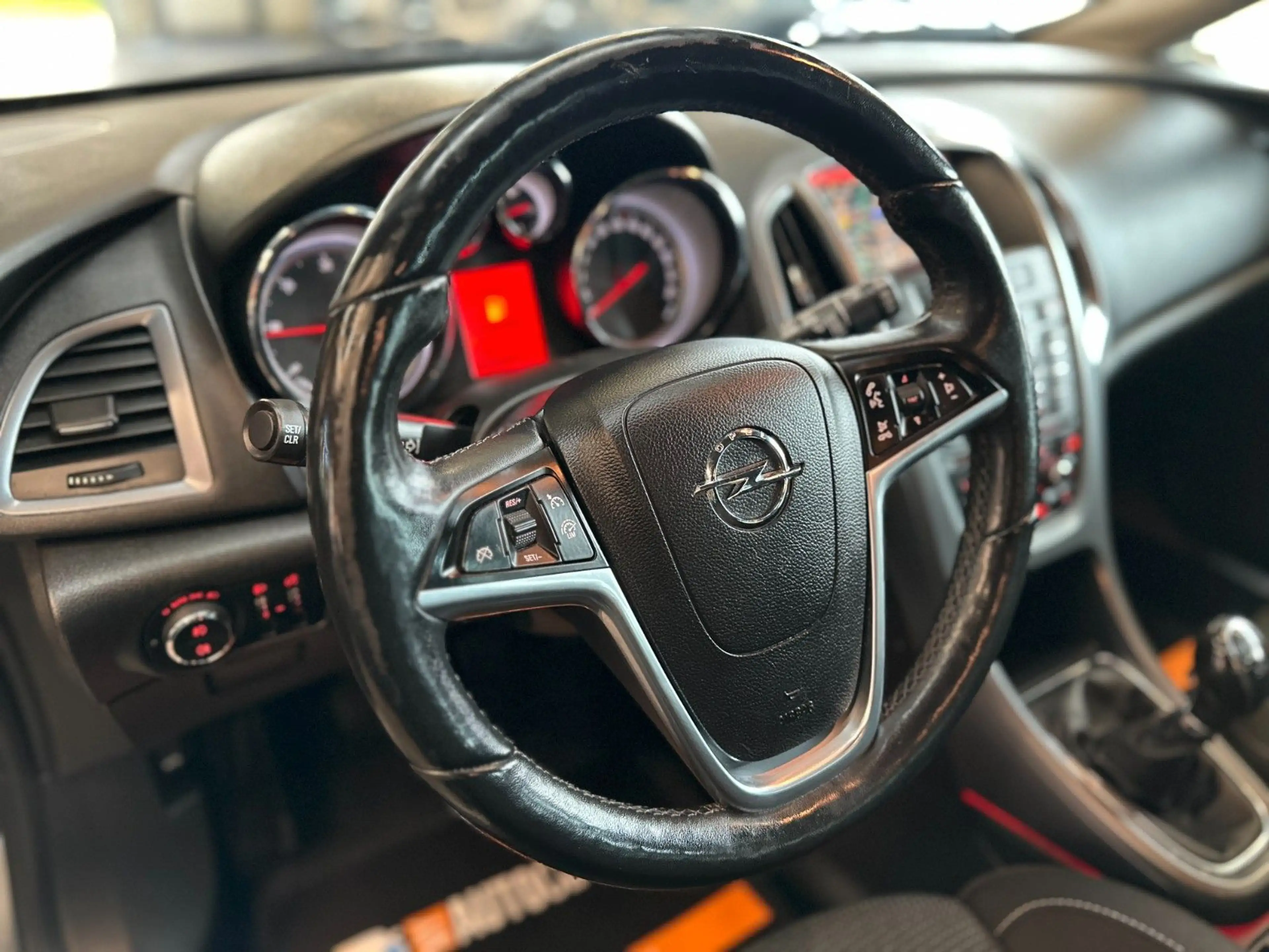 Opel Astra *TÜV 03/28*LKHZ*2-ZONEN*TEMPO*NAVI*PDC* — photo 11