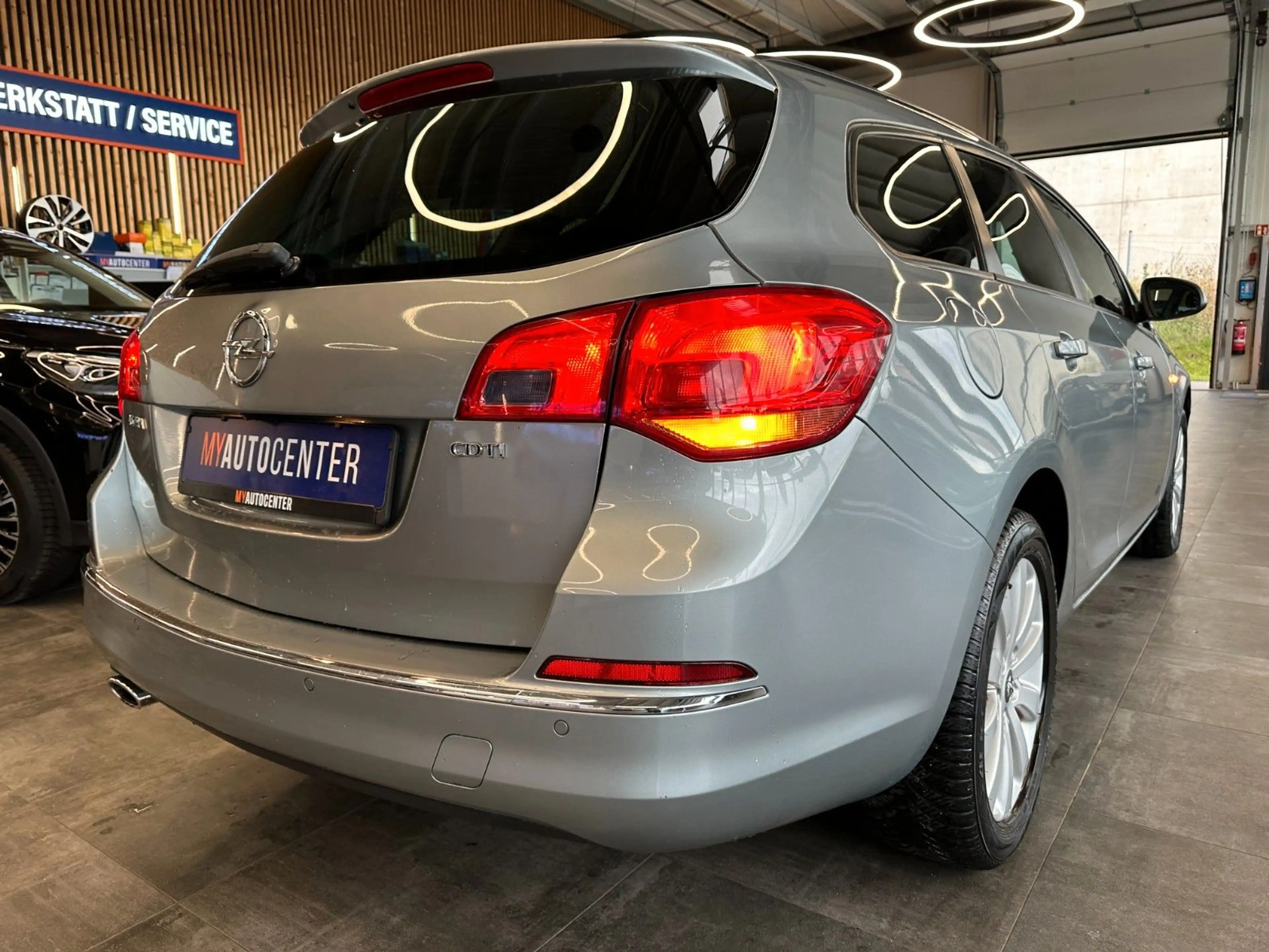 Opel Astra *TÜV 03/28*LKHZ*2-ZONEN*TEMPO*NAVI*PDC* — photo 2