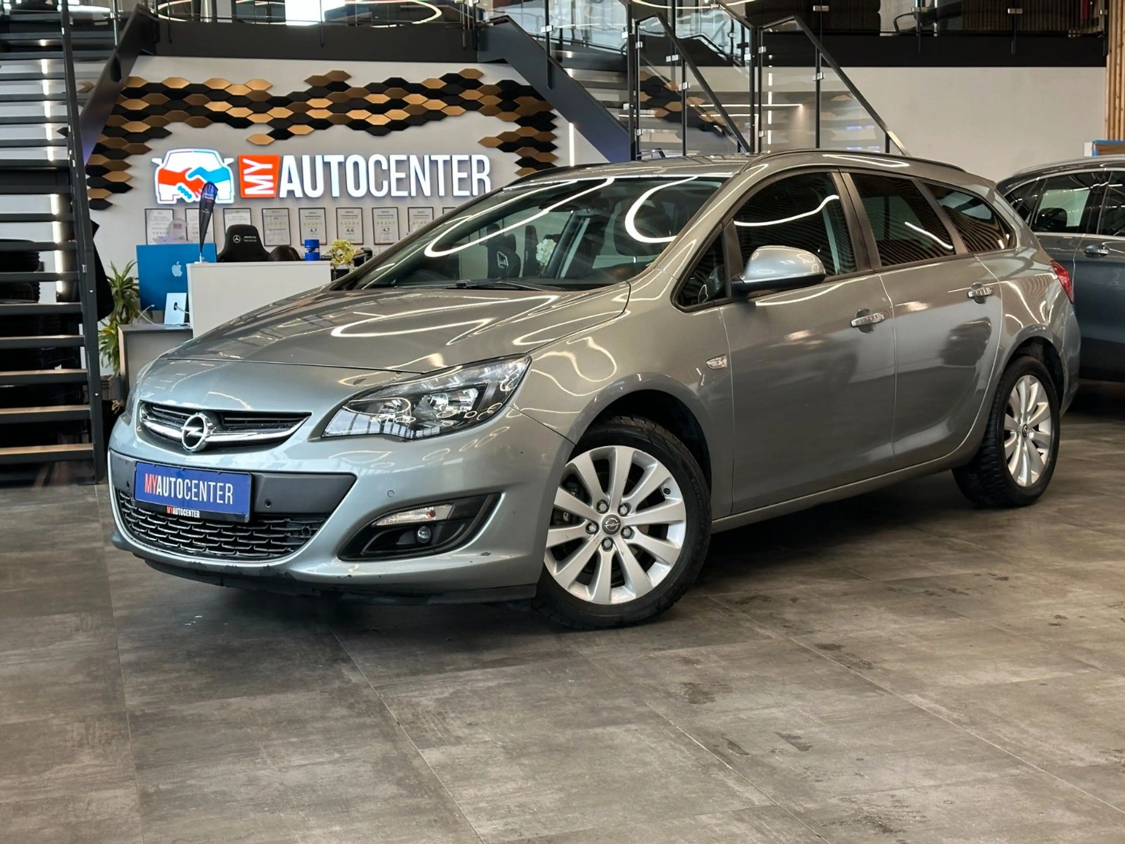 Opel Astra *TÜV 03/28*LKHZ*2-ZONEN*TEMPO*NAVI*PDC*