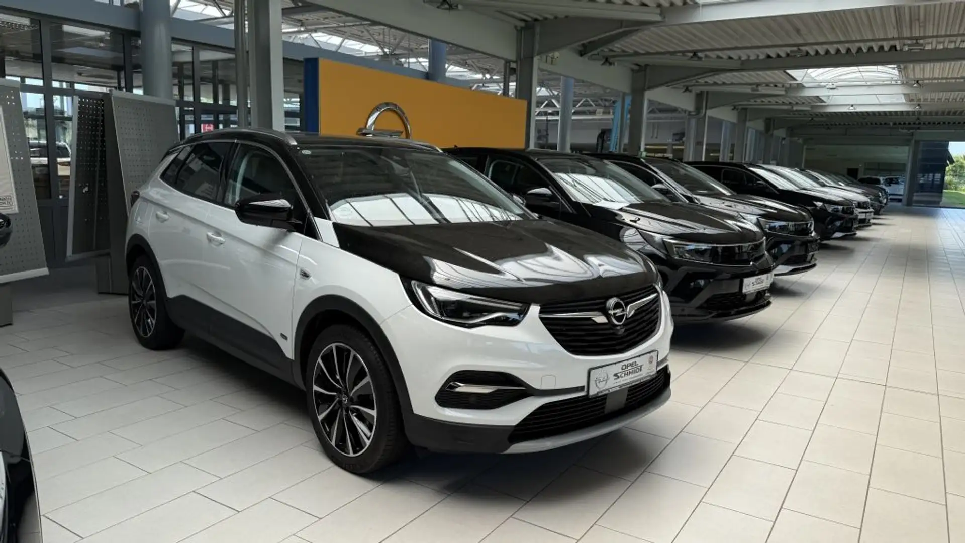 Opel Grandland X Plug-in-Hybrid 1.6 DI Start/Stop AT Elegance Weiß - 1