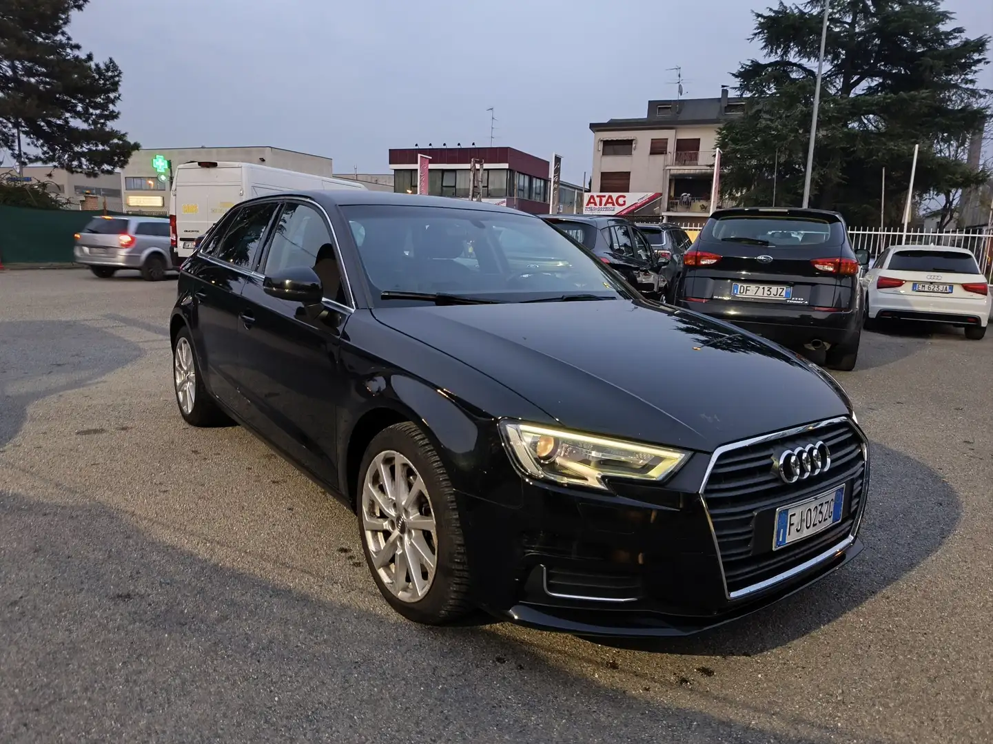 Audi A3 A3 III 2016 Sportback 1.6 tdi Business 116cv Schwarz - 2