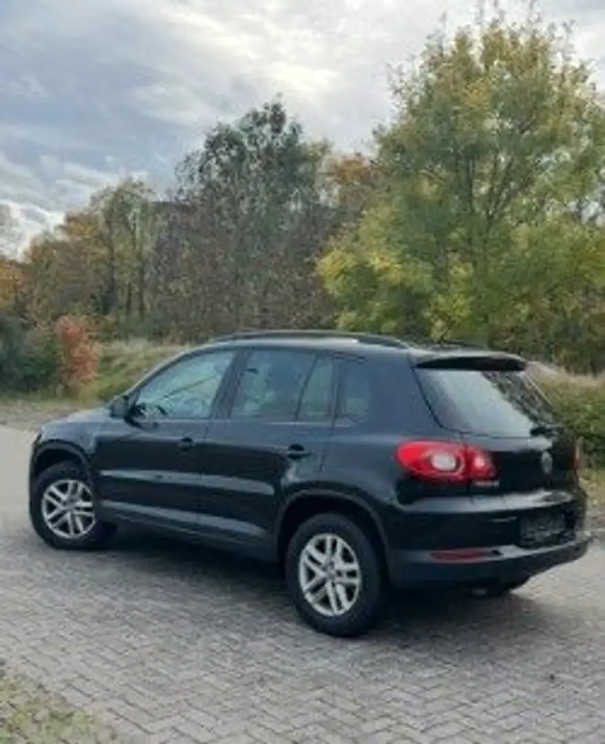 Volkswagen Tiguan Trend & Fun BMT Schwarz - 2