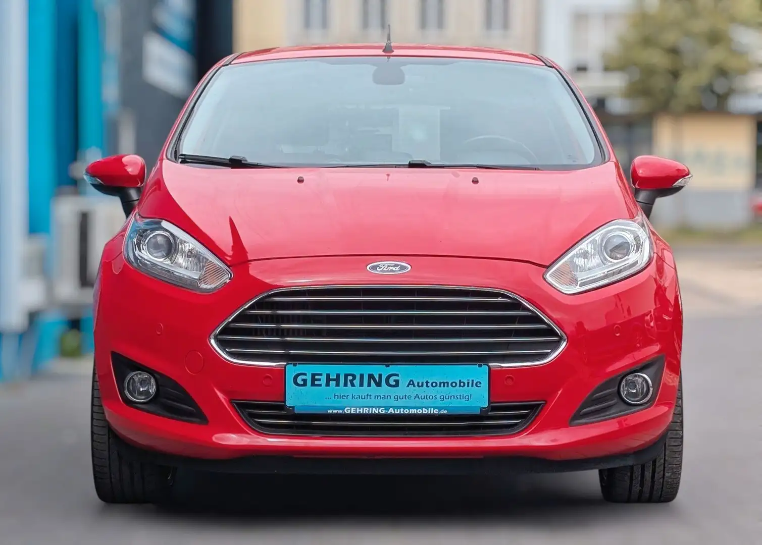 Ford Fiesta Titanium 125 Navi Sitzhzg Alu 8Räder 5Trg Rood - 2