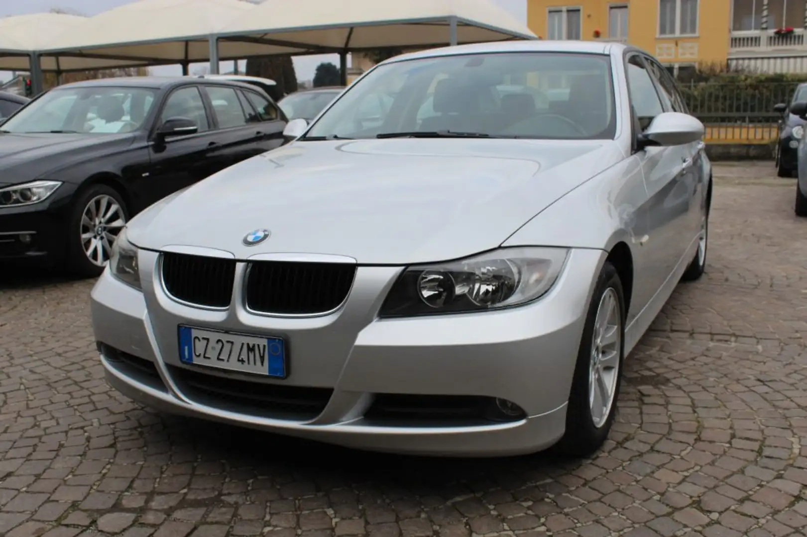 BMW 320 i cat Eletta BERLINA srebrna - 1