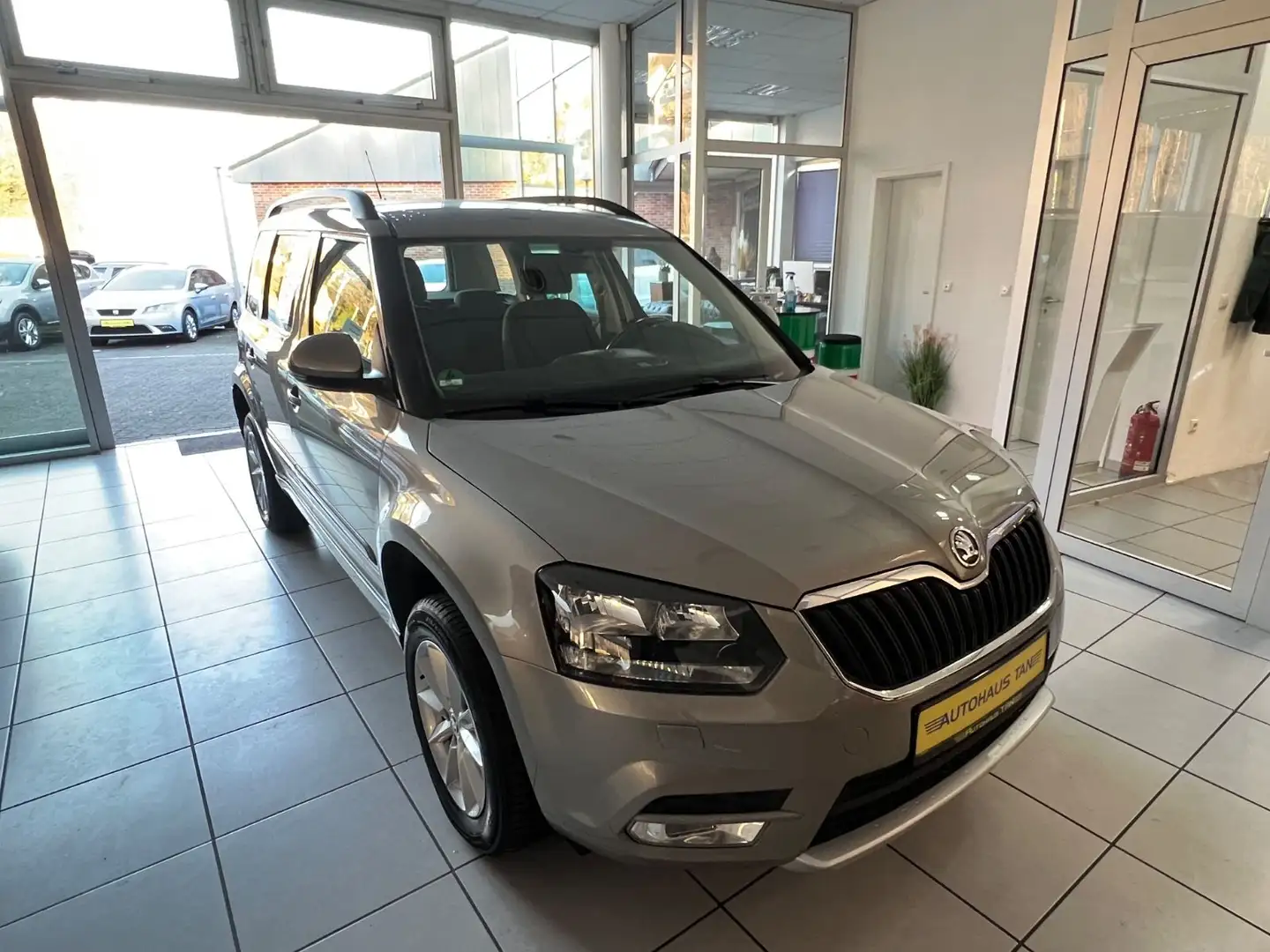 Skoda Yeti 2.0 TDI Ambition * KAMERA * Beige - 1