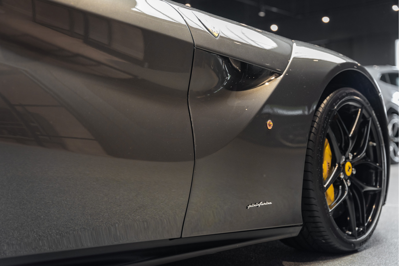 Ferrari F12 Berlinetta Carbon Lift Camera 6.3 Berlinetta HELE — photo 15