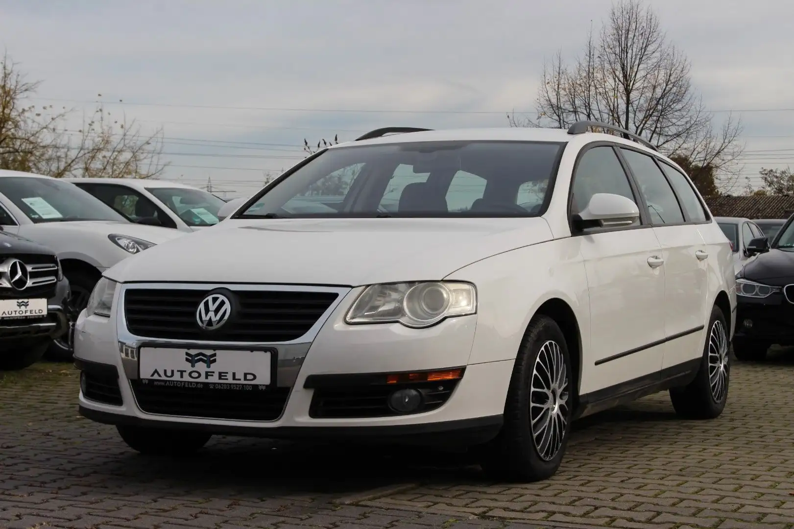 Volkswagen Passat Variant Passat  1.4 TSI DSG/KLIMA/NAVI/RCAM/SHZ/TEMP/ Weiß - 1